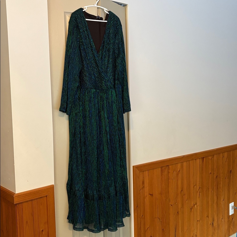 BloomChic Size 3XL Shimmer Dress